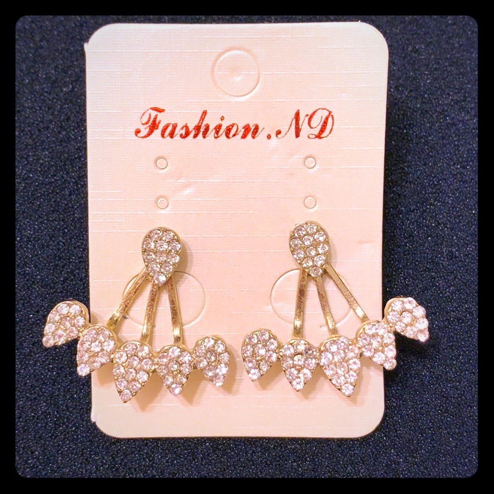New! Never Used Trendy Fashion Earrings